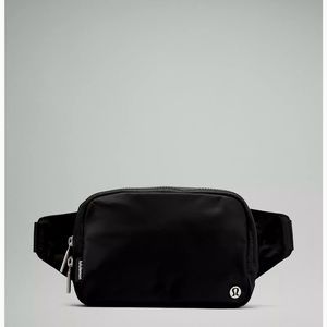 Lululemon NEW Everywhere belt bag Large 2L